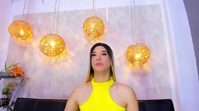 victoria aleia  online show from 02.08.25