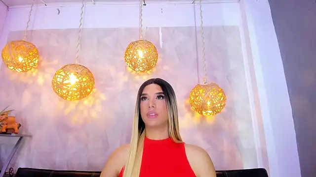 victoria aleia  online show from 03.05.25