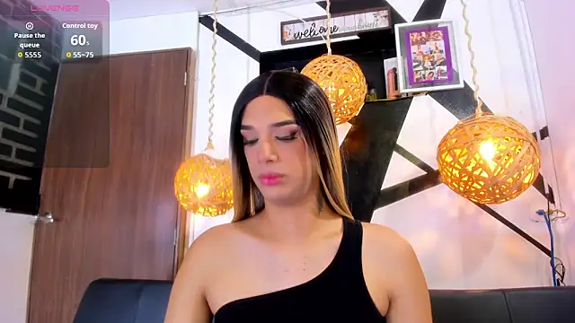 victoria aleia  online show from 10.27.25