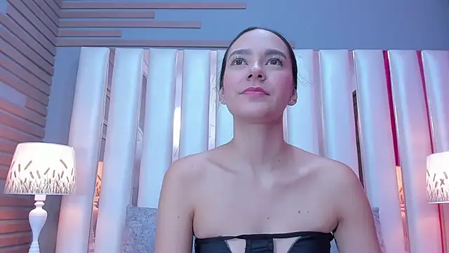 Snapshot of EmmyCruzZ chatting on 02.10.26 EmmyCruzZ online show from 02.10.26