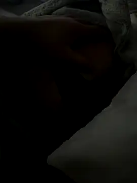 Snapshot of MateoKimiBi chatting on 12.16.25 MateoKimiBi online show from 12.16.25