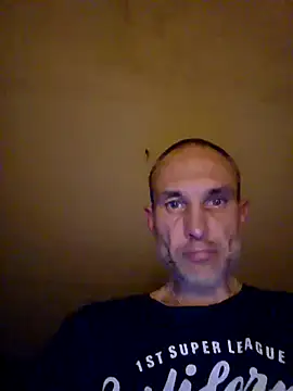 Snapshot of Edaras@xh chatting on 11.05.25 Edarasxh online show from 11.05.25