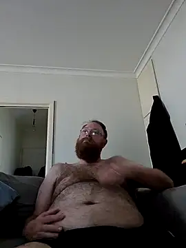 Snapshot of Poundme1980 chatting on 01.14.26 Poundme1980 online show from 01.14.26