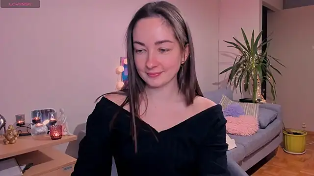 Snapshot of cClandesTina chatting on 12.08.24 cClandesTina online show from 12.08.24