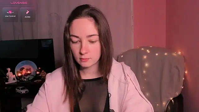 Snapshot of cClandesTina chatting on 01.24.25 cClandesTina online show from 01.24.25