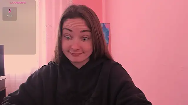 Snapshot of cClandesTina chatting on 03.04.25 cClandesTina online show from 03.04.25