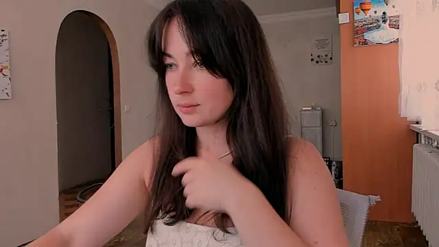 Snapshot of cClandesTina chatting on 06.19.26 cClandesTina online show from 06.19.26