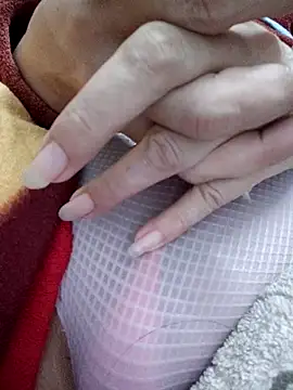 Haralushiaaa online show from 12.13.25