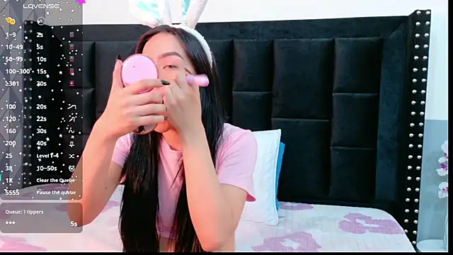 littleebluee online show from 09.13.25