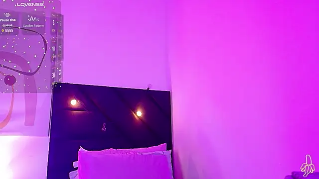 Snapshot of littleebluee chatting on 08.03.26 littleebluee online show from 08.03.26