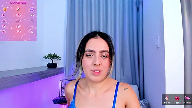 Lucyortiz  online show from 01.29.25
