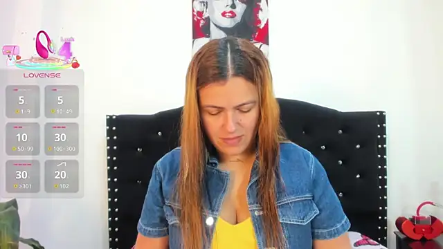Snapshot of Alexandra_Torress chatting on 07.31.26 Alexandra Torress online show from 07.31.26