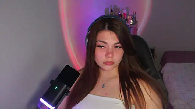 helengilmor online show from 04.26.26