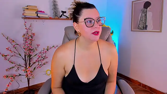 Snapshot of Chanelll_Taylorr_ chatting on 06.11.26 Chanelll Taylorr online show from 06.11.26