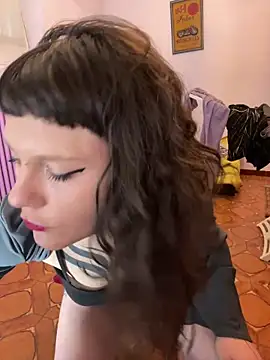 Snapshot of OniricFemme chatting on 03.03.26 OniricFemme online show from 03.03.26