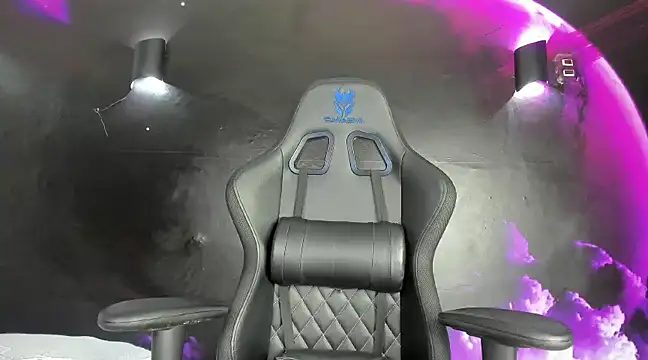 Snapshot of Lau_Beauty chatting on 12.01.24 Lau Beauty online show from 12.01.24