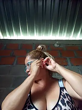 natally ross21 online show from 10.02.25