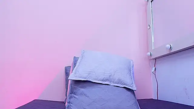 kendal rossi online show from 09.14.25