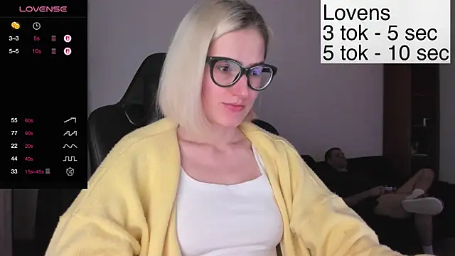 Sexy Sweets online show from 11.04.25