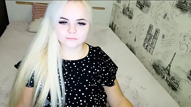 lovely-eyes online show from 11.29.25