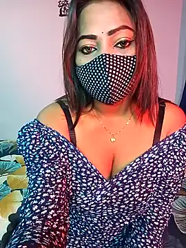 Snapshot of beauty_alina chatting on 01.13.25 beauty alina online show from 01.13.25