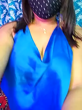 Snapshot of beauty_alina chatting on 01.24.25 beauty alina online show from 01.24.25