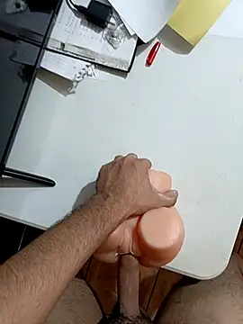 Snapshot of AvispaQlona chatting on 10.02.25 AvispaQlona online show from 10.02.25