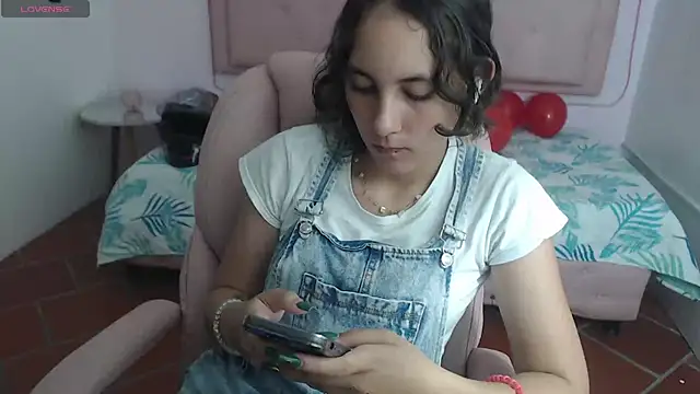 xlunna online show from 02.14.25