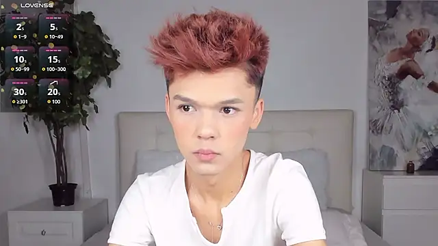 Snapshot of Felix_Rey chatting on 02.05.26 Felix Rey online show from 02.05.26