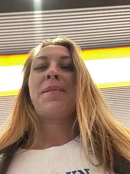 Sweet   Emily online show from 03.21.25