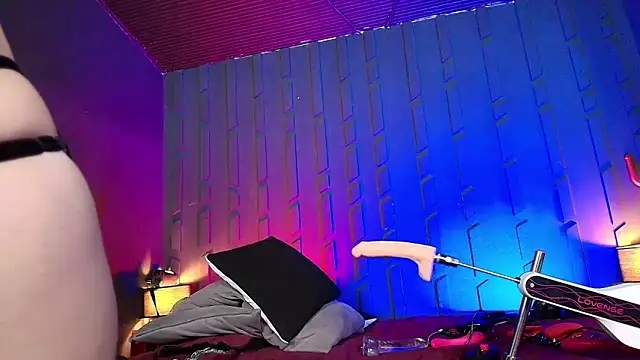 MorganaCrowley online show from 03.13.25