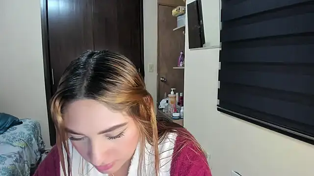 Amy Walker online show from 07.11.26