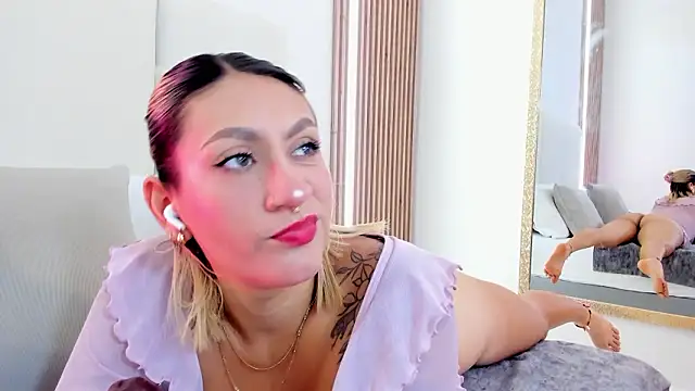 Emily robertss online show from 03.28.26