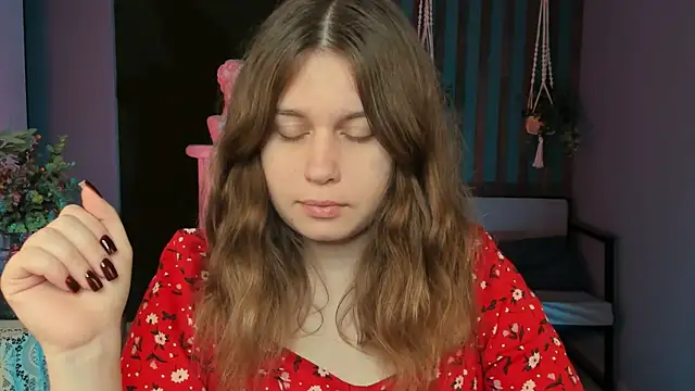 FioraMarmoris online show from 09.12.25