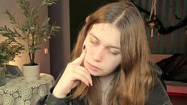 FioraMarmoris online show from 10.25.25