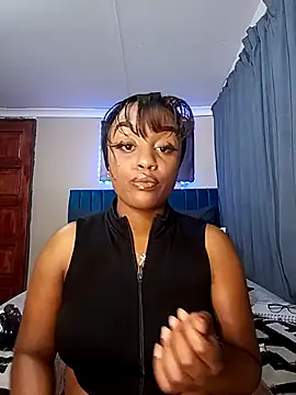 Queen-Chocolate online show from 11.09.25