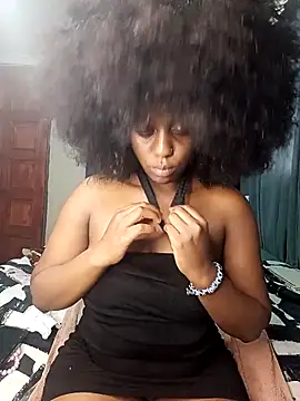 Queen-Chocolate online show from 04.15.26