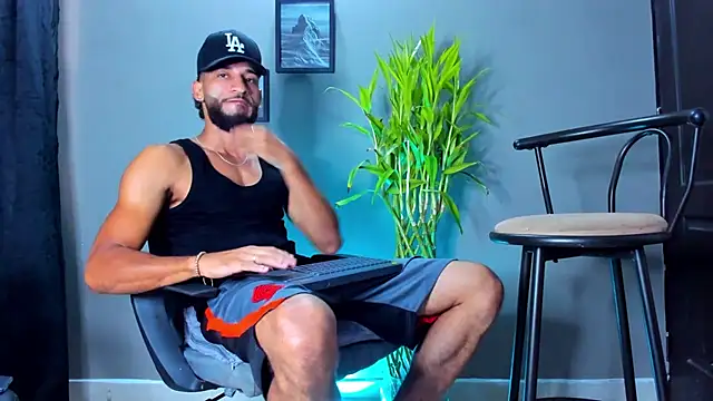 Snapshot of Damian_022 chatting on 03.16.26 Damian 022 online show from 03.16.26