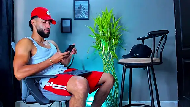 Snapshot of Damian_022 chatting on 03.17.26 Damian 022 online show from 03.17.26