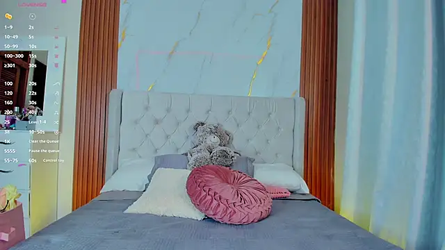 amelie leigh online show from 02.15.25