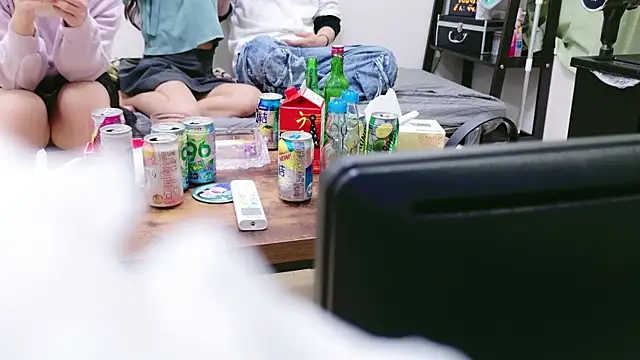 Snapshot of HaruruHappy chatting on 01.28.25 HaruruHappy online show from 01.28.25