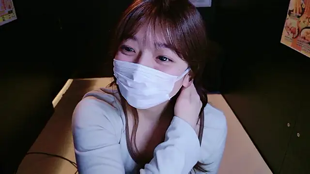 Snapshot of HaruruHappy chatting on 04.05.26 HaruruHappy online show from 04.05.26