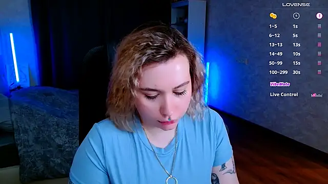 Snapshot of Blueberry-baby chatting on 03.06.25 Blueberry-baby online show from 03.06.25