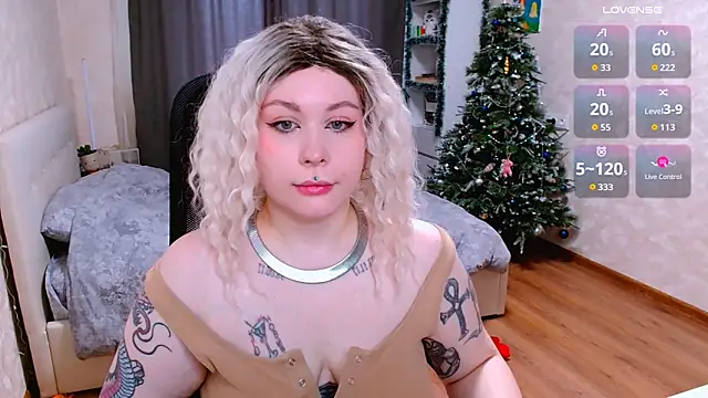 Snapshot of Blueberry-baby chatting on 02.08.26 Blueberry-baby online show from 02.08.26