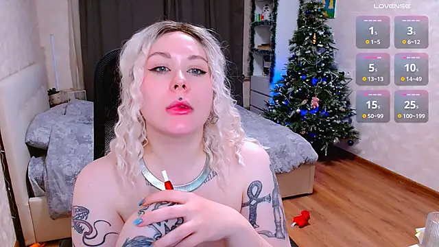 Snapshot of Blueberry-baby chatting on 02.08.26 Blueberry-baby online show from 02.08.26