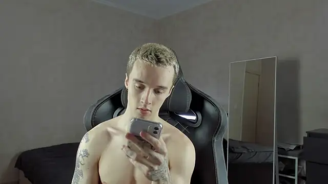 MasonWarholl online show from 12.11.24