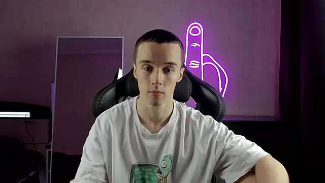 MasonWarholl online show from 01.08.25