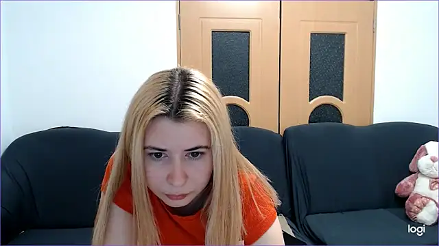 Snapshot of VioletaFlower7 chatting on 03.13.25 VioletaFlower7 online show from 03.13.25