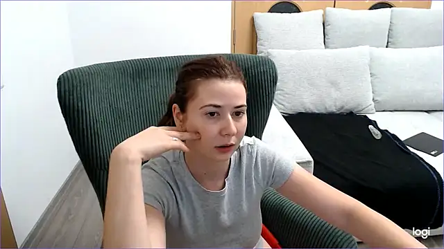 Snapshot of VioletaFlower7 chatting on 09.14.25 VioletaFlower7 online show from 09.14.25