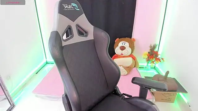 zoesullivan online show from 12.27.24